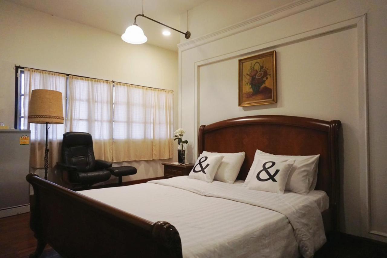 Manee Guesthouse And Record บ้านมานี Chiang Mai Exterior photo